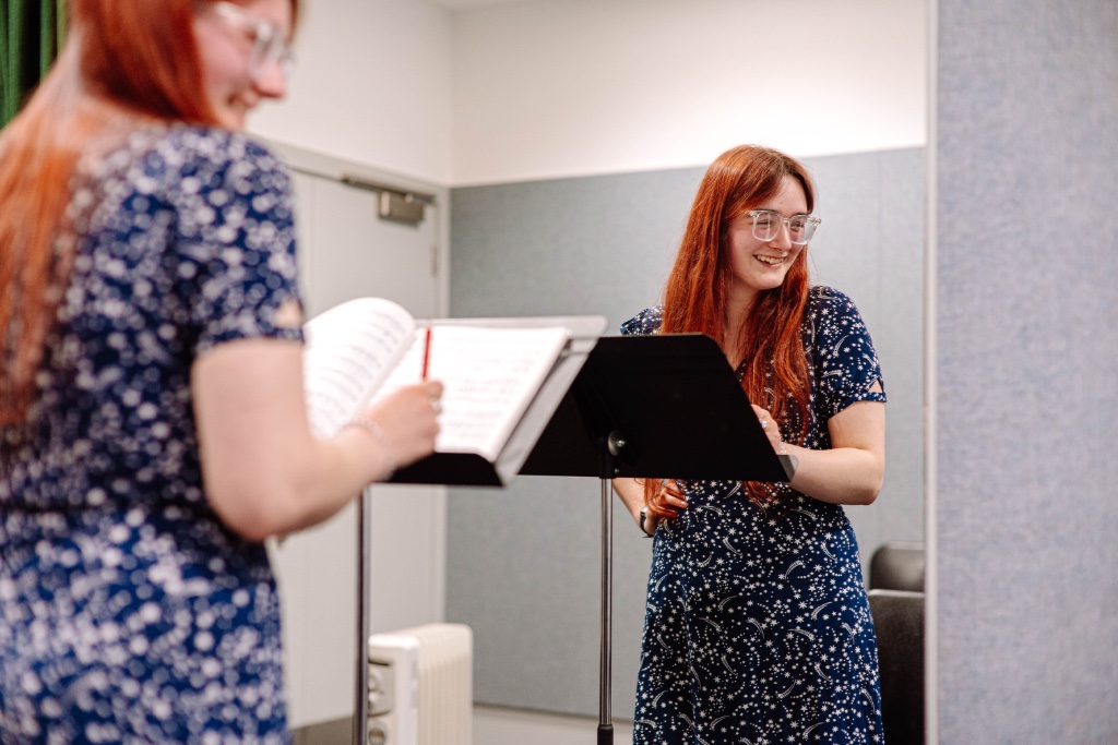 Online 30-minute singing lesson via Zoom or Google Meet for aspiring singers
